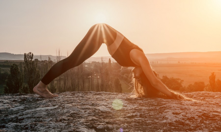 Comment pratiquer le vinyasa yoga chez soi ?