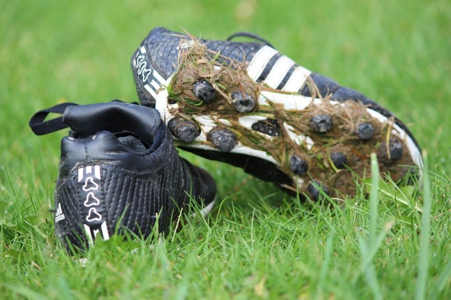 Chaussures de foot : quels crampons pour quels terrains ?